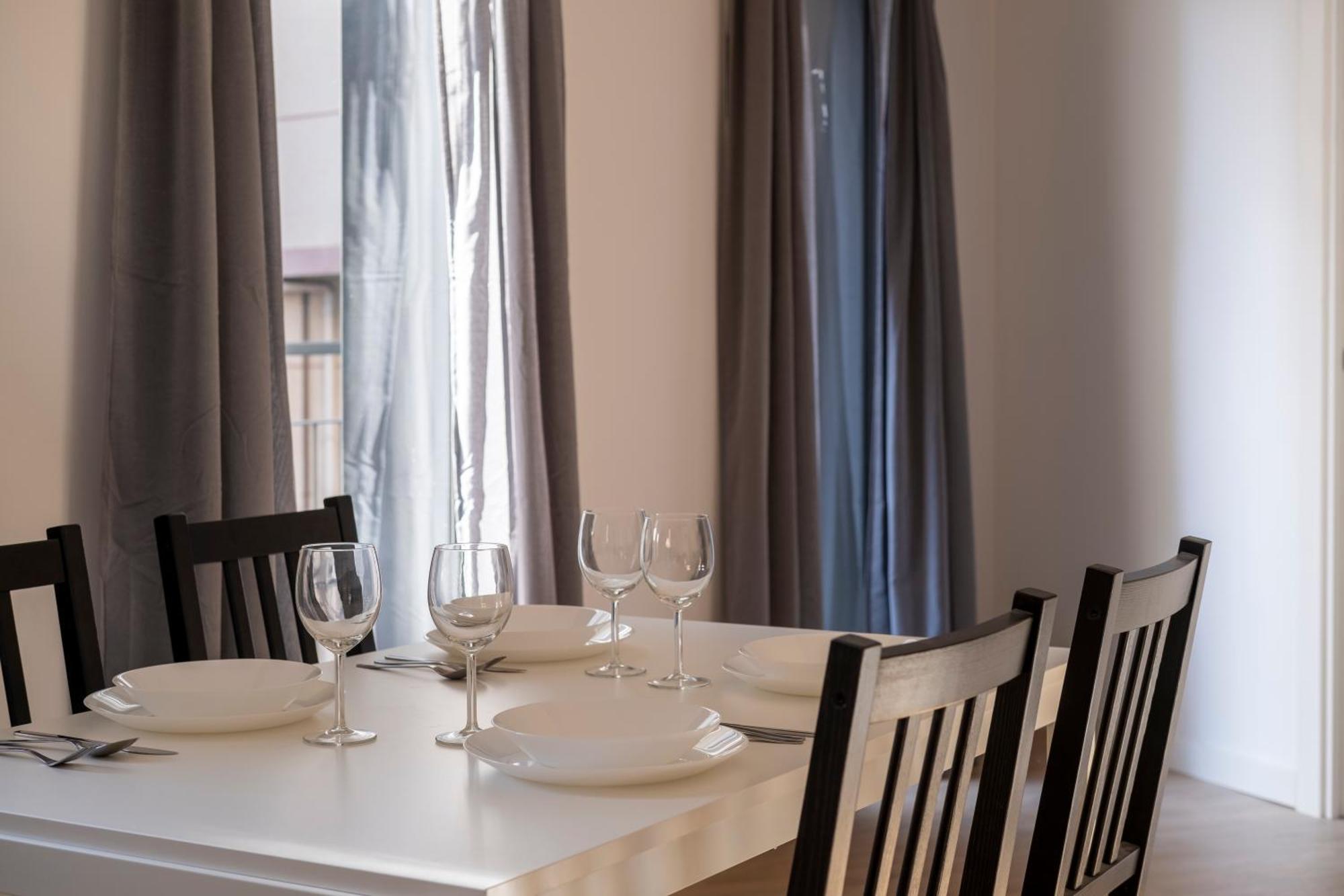 הוספיטלט דה יוברגאט Centric Apartment Camp Nou מראה חיצוני תמונה